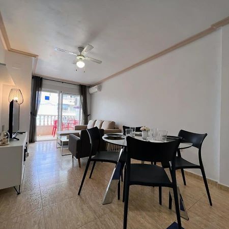Welcoming Seafront Apartment Tv15 Torrevieja Exterior photo
