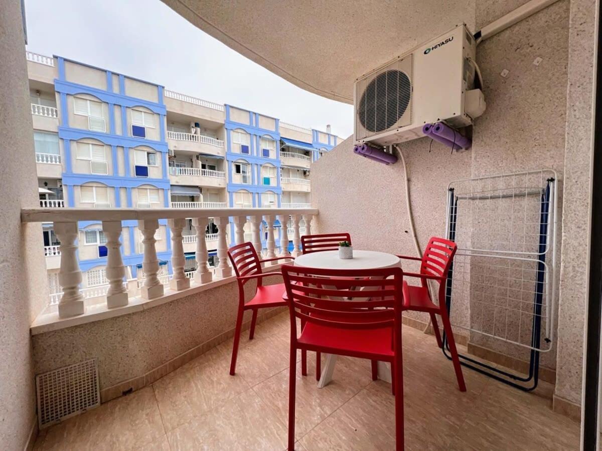 Welcoming Seafront Apartment Tv15 Torrevieja Exterior photo