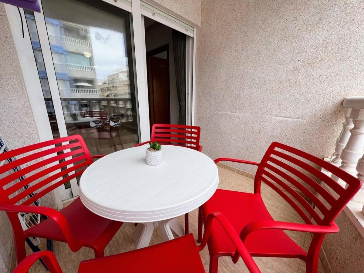 Welcoming Seafront Apartment Tv15 Torrevieja Exterior photo
